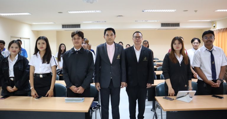 Read more about the article ประชุมคณะกรรมการนักศึกษาและหัวหน้าห้อง พร้อมมอบนโยบาย และให้กำลังใจในการทำงาน ในวันที่ 15 กรกฎาคม 2568
