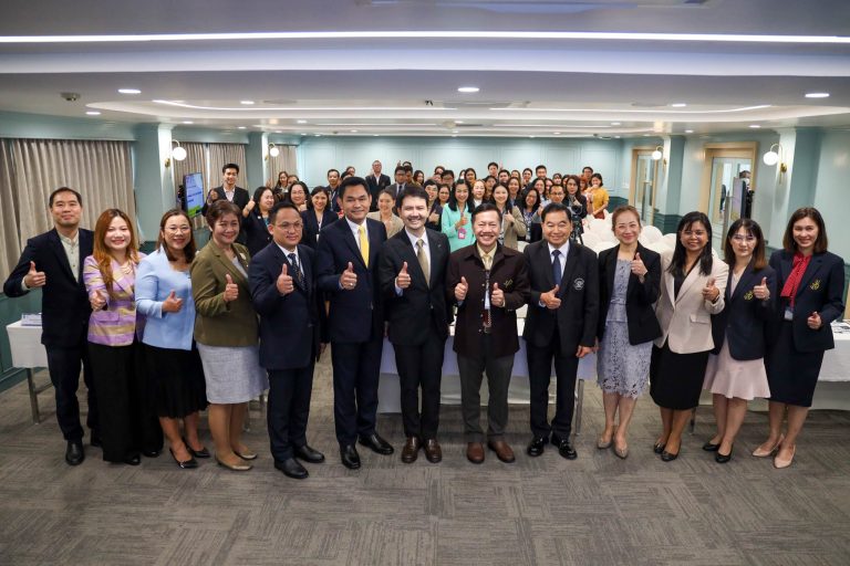 Read more about the article รศ.ดร.ธนภัทร ปัจฉิมม์ คณบดีโรงเรียนกฎหมายและการเมือง ร่วมการเสวนาภาพอนาคตด้านการวิจัยตามความเชี่ยวชาญของมหาวิทยาลัยในมุมมองของผู้บริหาร ในวันที่ 30 กรกฎาคม 2568 ณ ห้องกาหลา โรงแรมสวนดุสิต เพลส