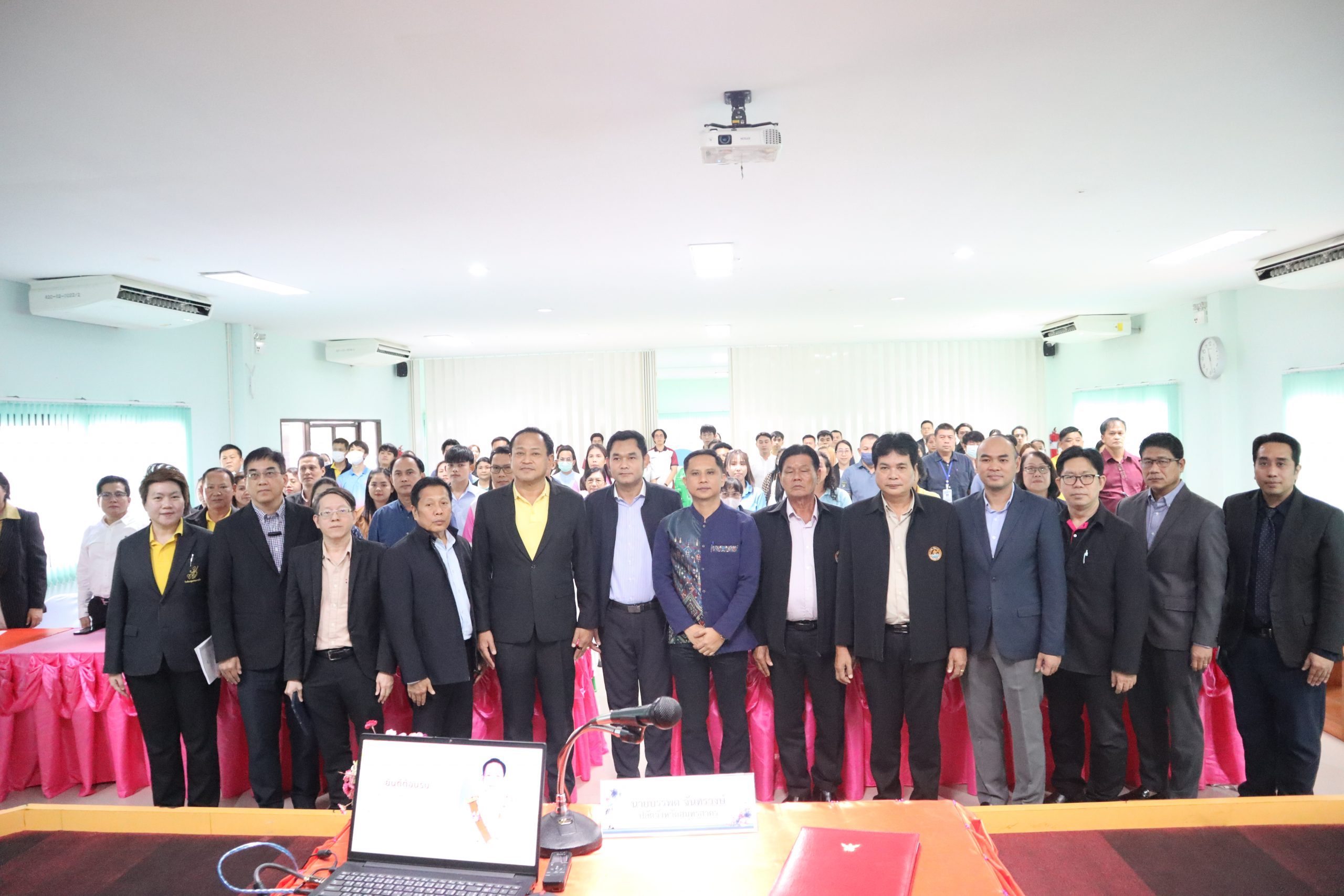 Read more about the article โครงการ “เสริมสร้างท้องถิ่นธรรมาภิบาลต้นแบบ เพื่อการพัฒนาที่ยั่งยืน” ภายใต้แผนงาน การประยุกต์ใช้ระบบการจัดการต่อต้านการติดสินบนตามกรอบมาตรฐาน ISO 37001 เพื่อเสริมสร้างความโปร่งใสในองค์การบริหารส่วนตำบล วันศุกร์ที่ 4 กรกฎาคม 2568 ณ องค์การบริหารส่วนตำบลบ้านเกาะ จังหวัดสมุทรสาคร