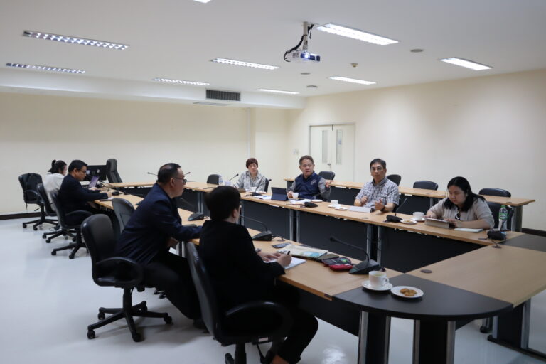 Read more about the article การประชุมพิจารณาโครงการภายใต้แผนปฏิบัติการ ปีงบประมาณ 2569 โรงเรียนกฎหมายและการเมือง ให้สอดคล้องกับ SDU Flagship. (Meeting to review projects under the School’s Action Plan for Fiscal Year 2026. The session ensured alignment with SDU Flagship initiatives and took place on Tuesday, January 20, 2026, from 2:30 p.m. to 4:30 p.m.)