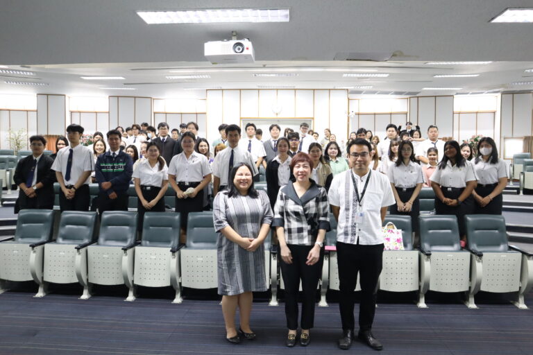 Read more about the article คณบดีโรงเรียนกฎหมายและการเมือง พบนักศึกษา รหัส 66 เพื่อถ่ายทอดนโยบาย จุดเน้น ของโรงเรียนกฎหมายและการเมือง : Dean of the School of Law and Politics, met with third -year students to communicate the School’s policies and key priorities. On 4 February 2026