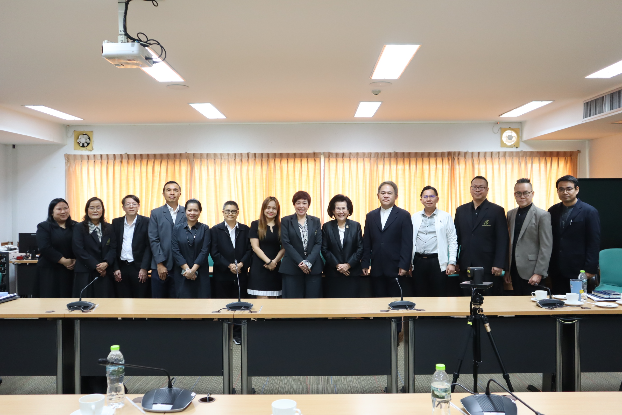 Read more about the article โครงการพัฒนาหลักสูตรอบรมระยะสั้น หลักสูตรอบรมการไกล่เกลี่ยข้อพิพาทภาคปฏิบัติ : The meeting focused on the development of a short-term training program, particularly a practical mediation training course. It was held on 13 February 2026