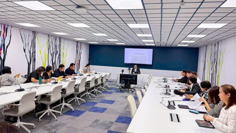 Read more about the article ประชุมคณะทำงานการดำเนินงานยื่นข้อเสนอ โครงการจัดทำแนวทางการประเมินอำนาจตลาดในธุรกิจค้าปลีก-ค้าส่งของประเทศไทย เพื่อส่งเสริมการบังคับใช้กฎหมายให้เกิดการค้าที่เสรีและเป็นธรรม (Term of Reference: TOR) ของสำนักงานคณะกรรมการการแข่งขันทางการค้า เมื่อวันที่ 9 เมษายน 2569