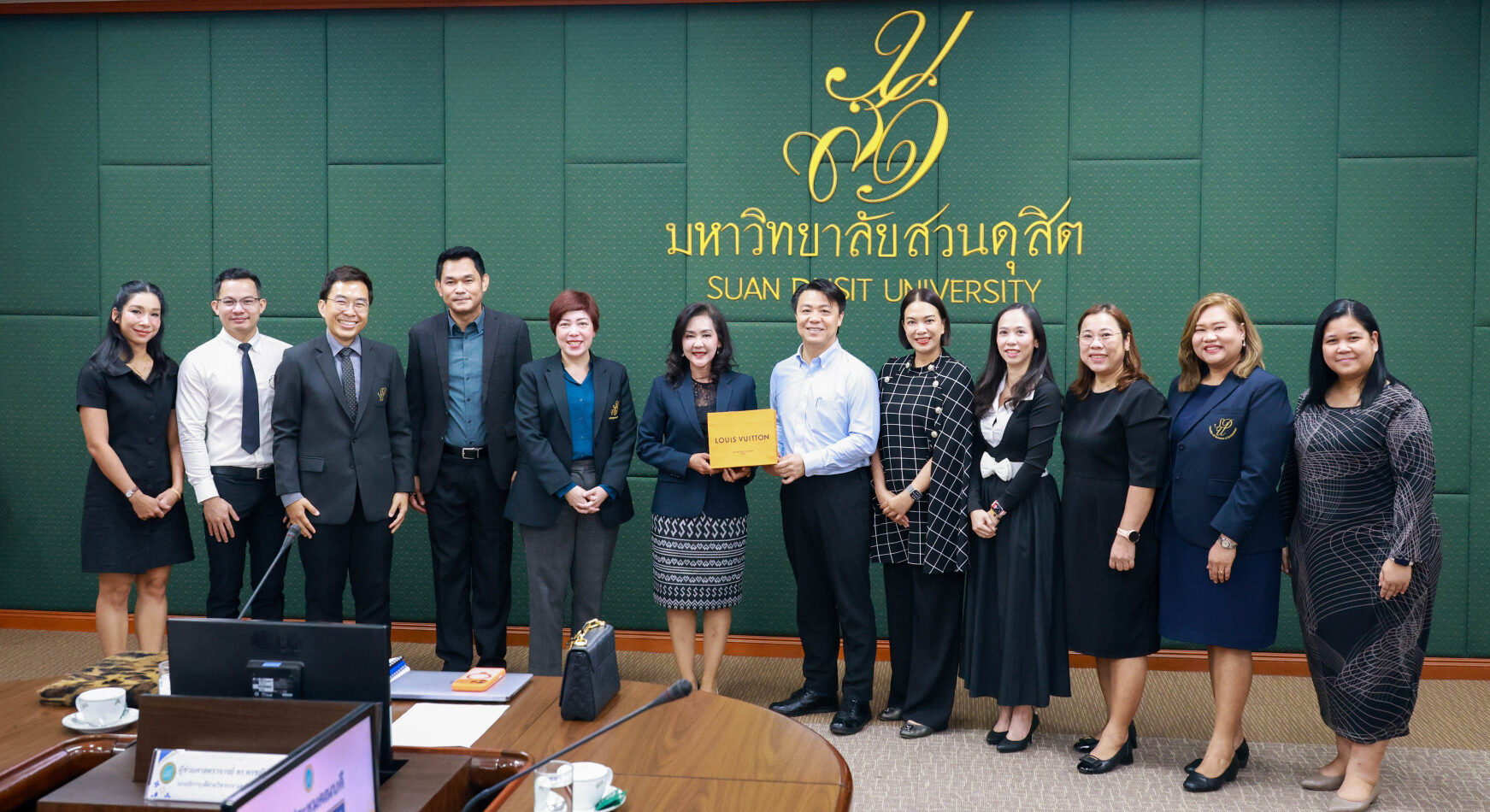 Read more about the article ประชุมคณบดี มหาวิทยาลัยสวนดุสิต ครั้งที่ 4(20)/2569 โดยมีวาระเรื่อง แนวทางการดำเนินการหมวดศึกษาทั่วไป ฉบับปรับปรุง พ.ศ.2569 การจัดกิจกรรมเตรียมความพร้อมก่อนเปิดภาคการศึกษา “SDU First Journey 2026” การจัดกิจกรรมภาษาอังกฤษสำหรับนักศึกษาใหม่ และ การจัดกิจกรรมตรวจสุขภาพ และปฐมนิเทศนักศึกษาใหม่ ประจำปีการศึกษา 2569