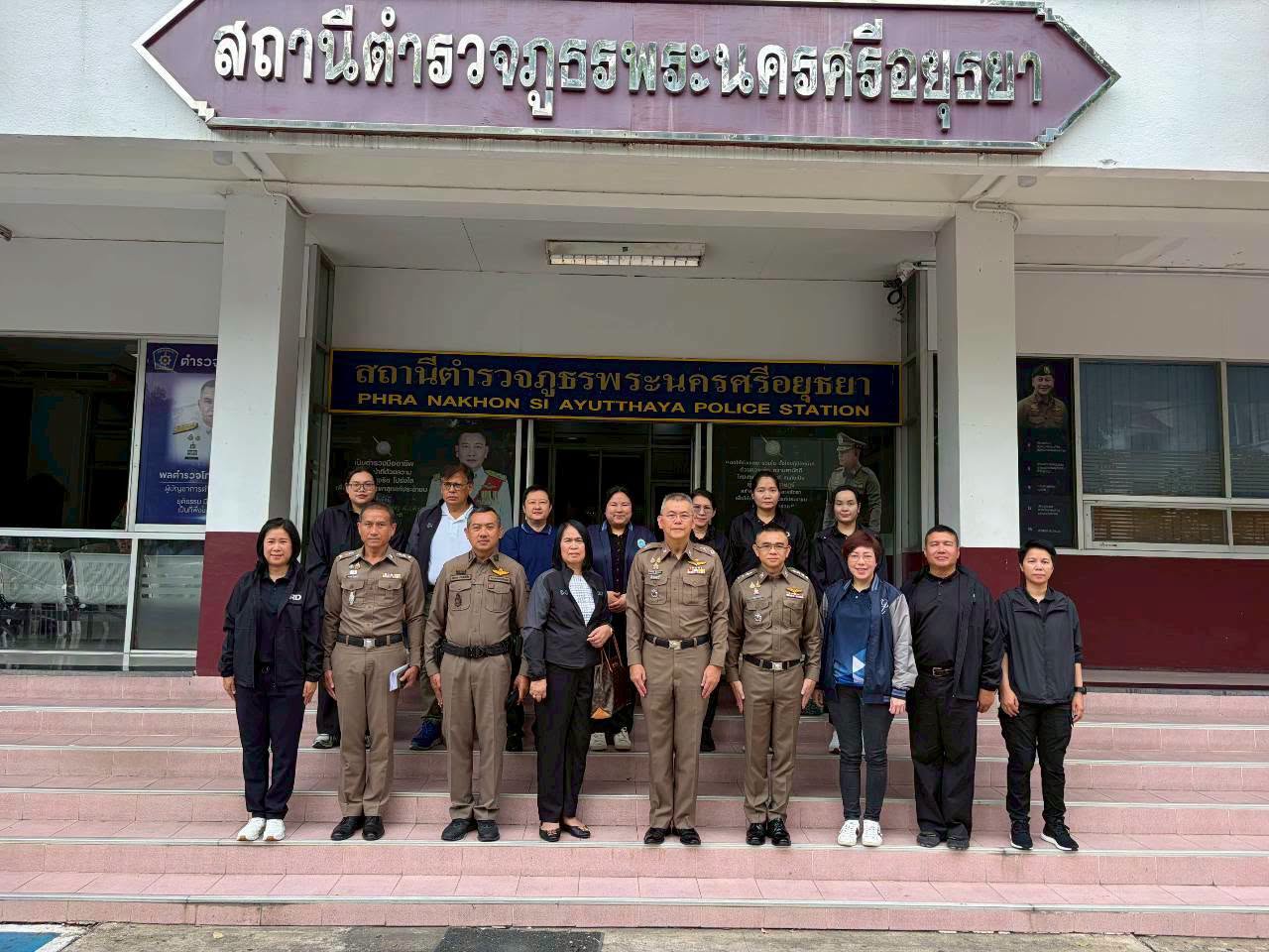 Read more about the article คณะที่ปรึกษาจากมหาวิทยาลัยสวนดุสิตและเจ้าหน้าที่จากกองวิจัย สำนักงานยุทธศาสตร์ตำรวจ ลงพื้นที่ทำแบบสำรวจปราบปรามการกระทำความผิดทางอาญา วันที่ 10 กรกฎาคม 2569